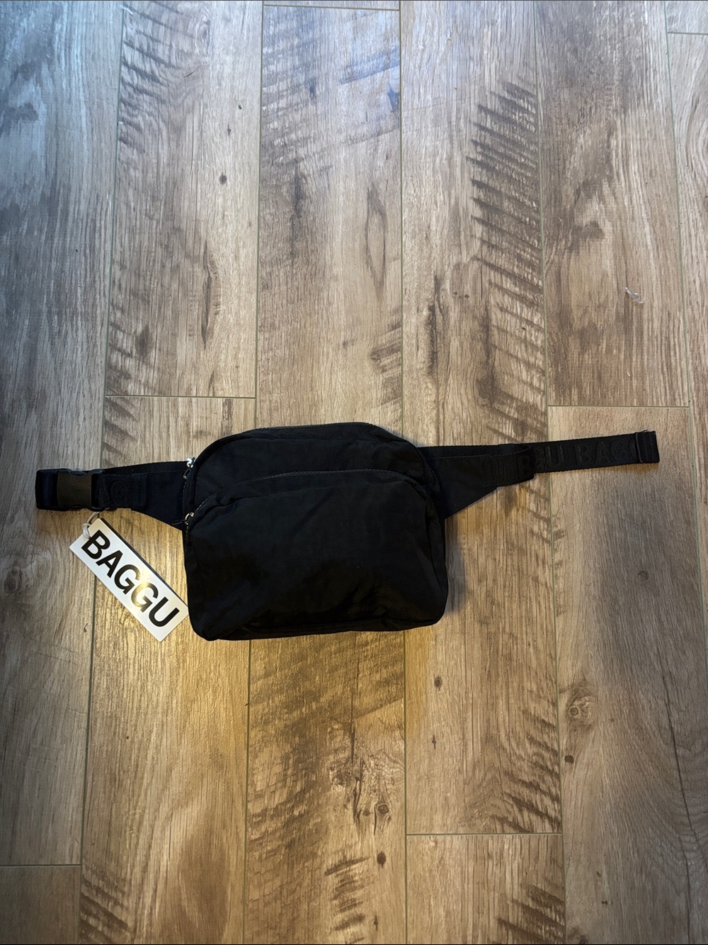 BAGGU Black Unisex Belt Bag with Front Zip Pocket (Fanny Pack 2024)